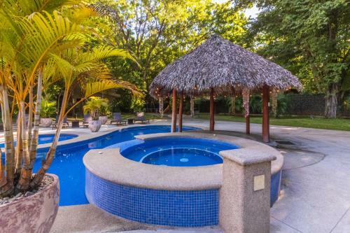 Hotel Rancho Haas