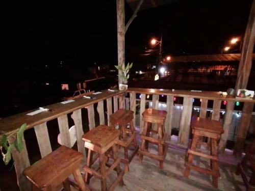 Hostal Hermosa Habitacion Rustica En Hostel