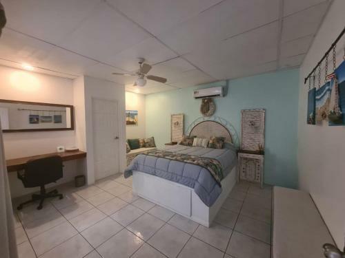 Playa Tila Lodging & Restaurant
