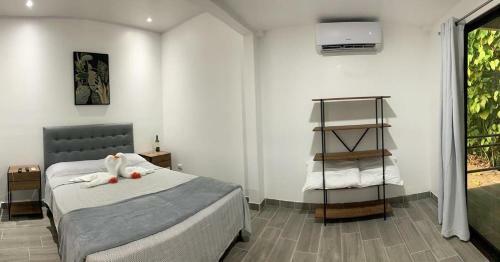 Bed & Breakfast Carara Adventure Park Rooms