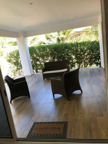 White House View Beautiful Modern Beach House