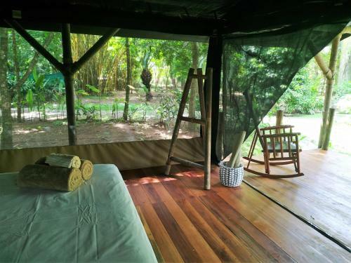 Four Monkeys Eco Lodge