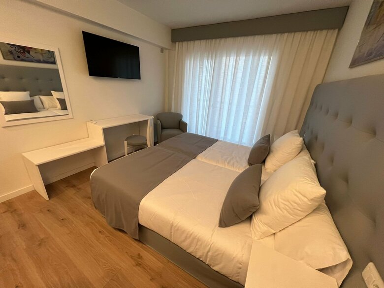 Hotel Fleming Playa Poniente By Punta 25