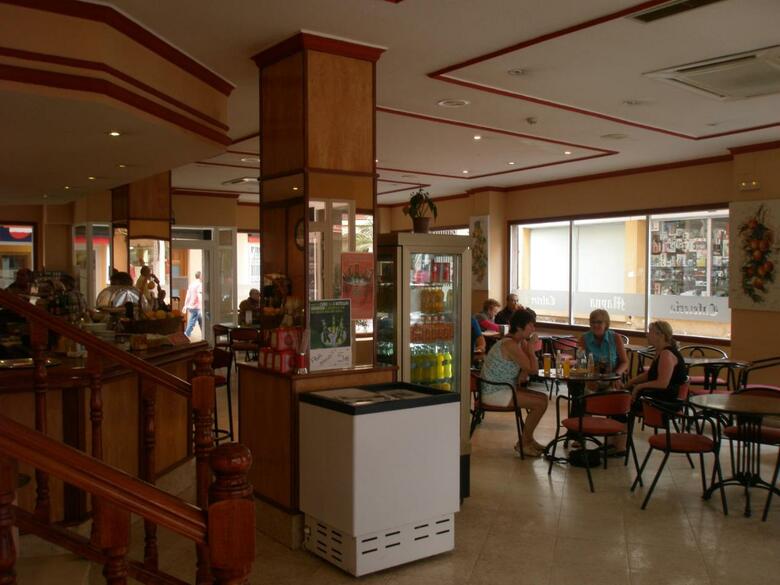 Hotel Mayna