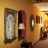Hotel Museo Uxlabil Antigua