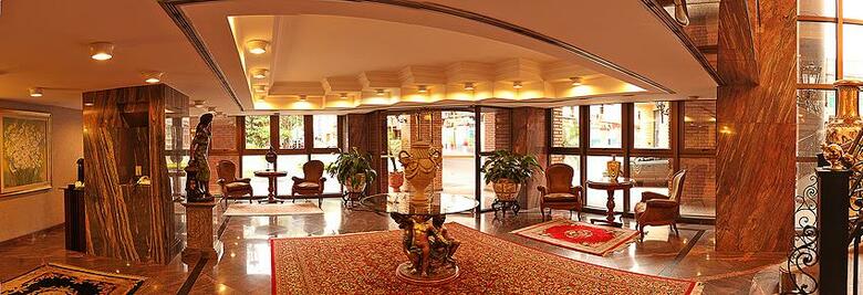 Sabe Center Hotel