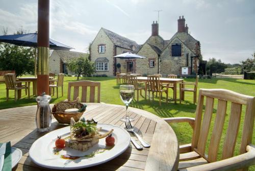 Posada The Trout Inn At Tadpole Bridge