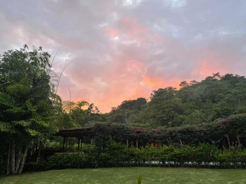 Apartamento Hacienda La Moringa Playa Hermosa-jaco B&B
