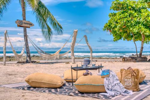 Luxury Beachfront Villa With Private Pool At Nantipa