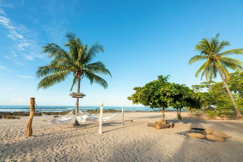 Luxury Beachfront Villa With Private Pool At Nantipa