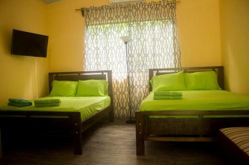 Hostal Casa Tucanes