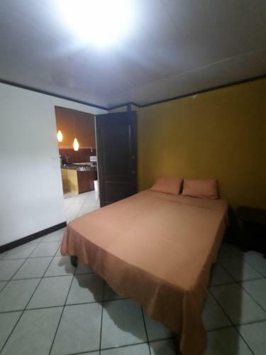 Manuel Antonio Confort Casa Chileno
