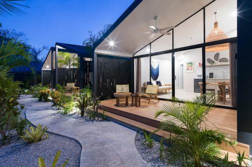 Favela Chic Tamarindo Boho Boutique Bungalow Close To The Beach
