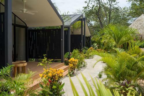 Favela Chic Tamarindo Boho Boutique Bungalow Close To The Beach