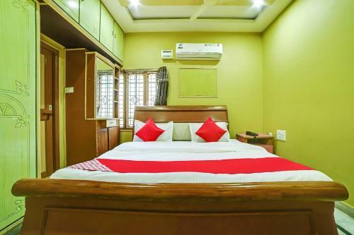Hotel Oyo 65103 Hashmi Residency