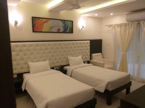 Hotel Starling Krishna Beach Resort