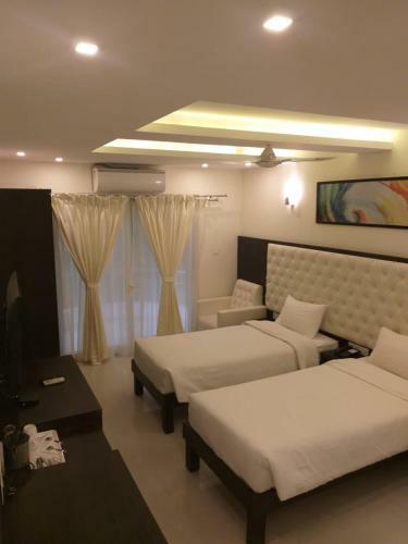 Hotel Starling Krishna Beach Resort