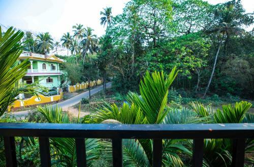 Hostal Colours Fly Guest House