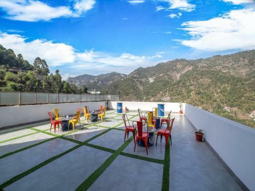 Hotel Fabescape Raabta Resort