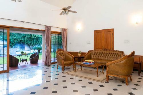 Villa Stayvista At Dwaraka Inn