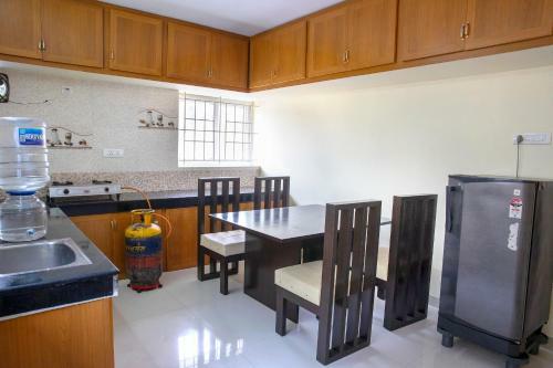 Baba Service Apartment