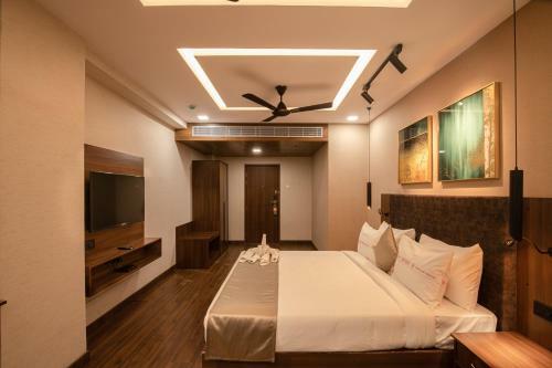 Hotel Windstone Residency
