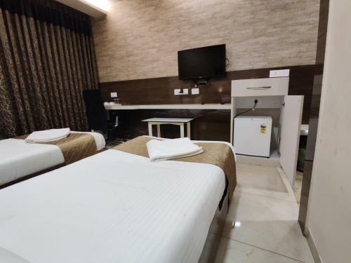 Hotel Pph Living Neermala Residency