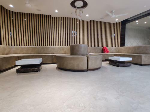Hotel Pph Living Neermala Residency