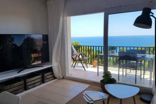 Apartamento �tico de Dise�o Sobre La Cala de Las Sirenas!!