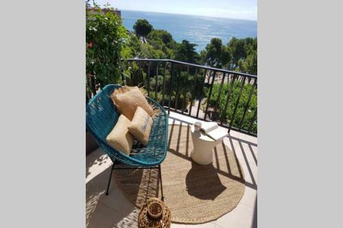 Apartamento �tico de Dise�o Sobre La Cala de Las Sirenas!!