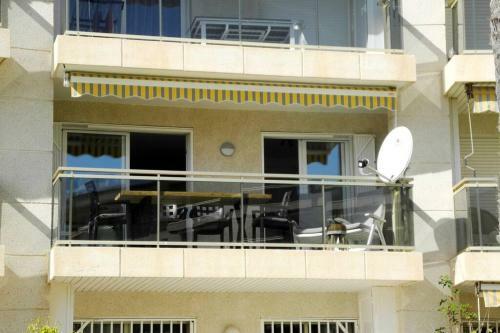 New! Modern Apartment Right On The Beach!
