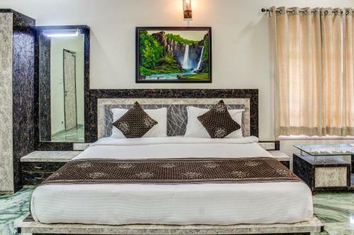 White House 5bhk Villa