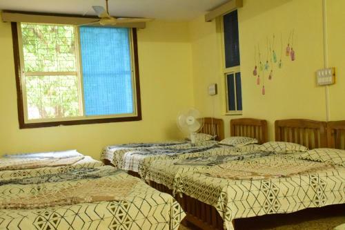 Hostal Pebble Bay Home Stay