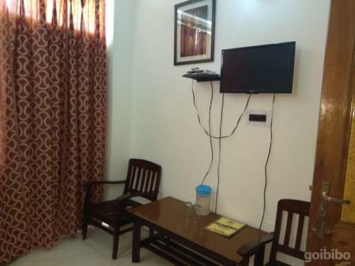 Hotel Basera