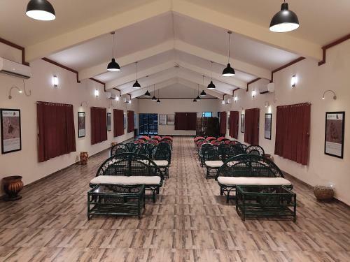 Hotel Pride Chira Meadows Ecoresort & Wellness Spa, Dapoli