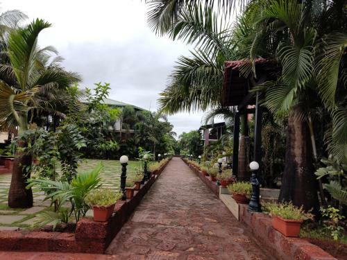 Hotel Pride Chira Meadows Ecoresort & Wellness Spa, Dapoli
