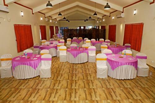 Hotel Pride Chira Meadows Ecoresort & Wellness Spa, Dapoli