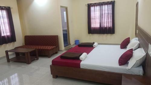 Hotel Capital O 82703 Sai Comforts