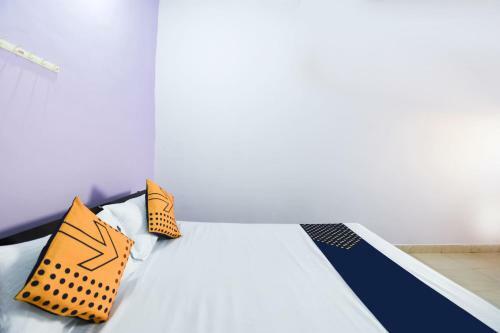 Spot On 64860 Hotel Fulora