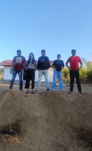 Esha Farm,s