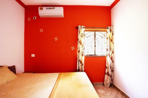 Hostal Santana Guest House