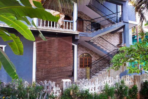 Hostal Santana Guest House