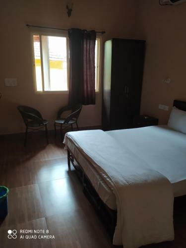 Hostal Amoura Beach Holidays Baga