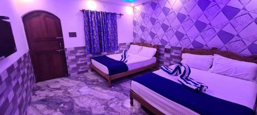 Hostal Richard Residency