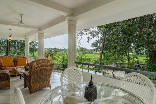 Villa Stayvista At Riveranda