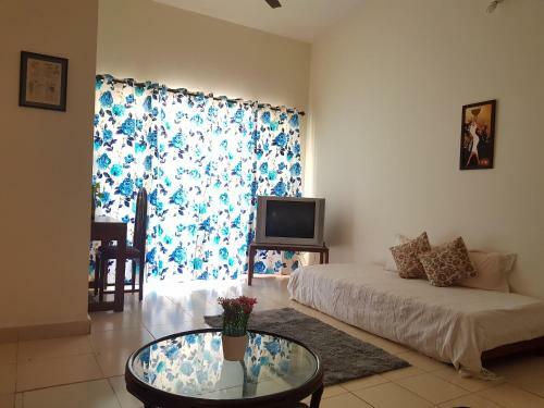 1 Bedroom Spacious Apartment In Calangute
