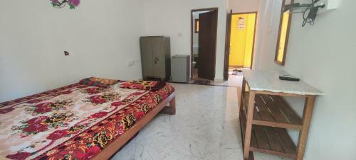 Hostal Meera Residency