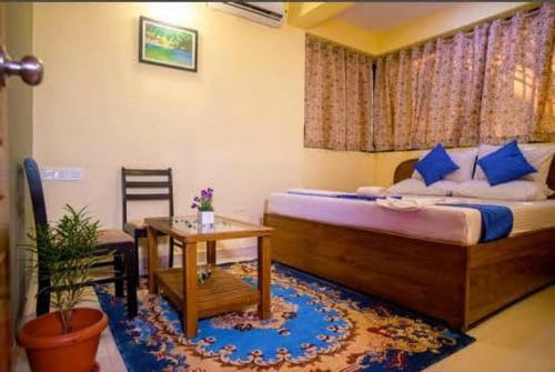 Golden 4bhk Private Villa