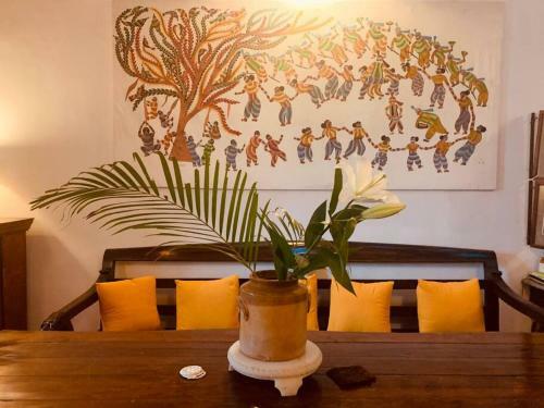Chapter Two - An Artful Portuguese Villa With Pool