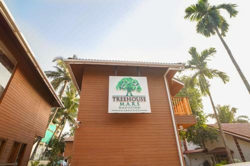 Hotel Treehouse Mars Beach Cottages